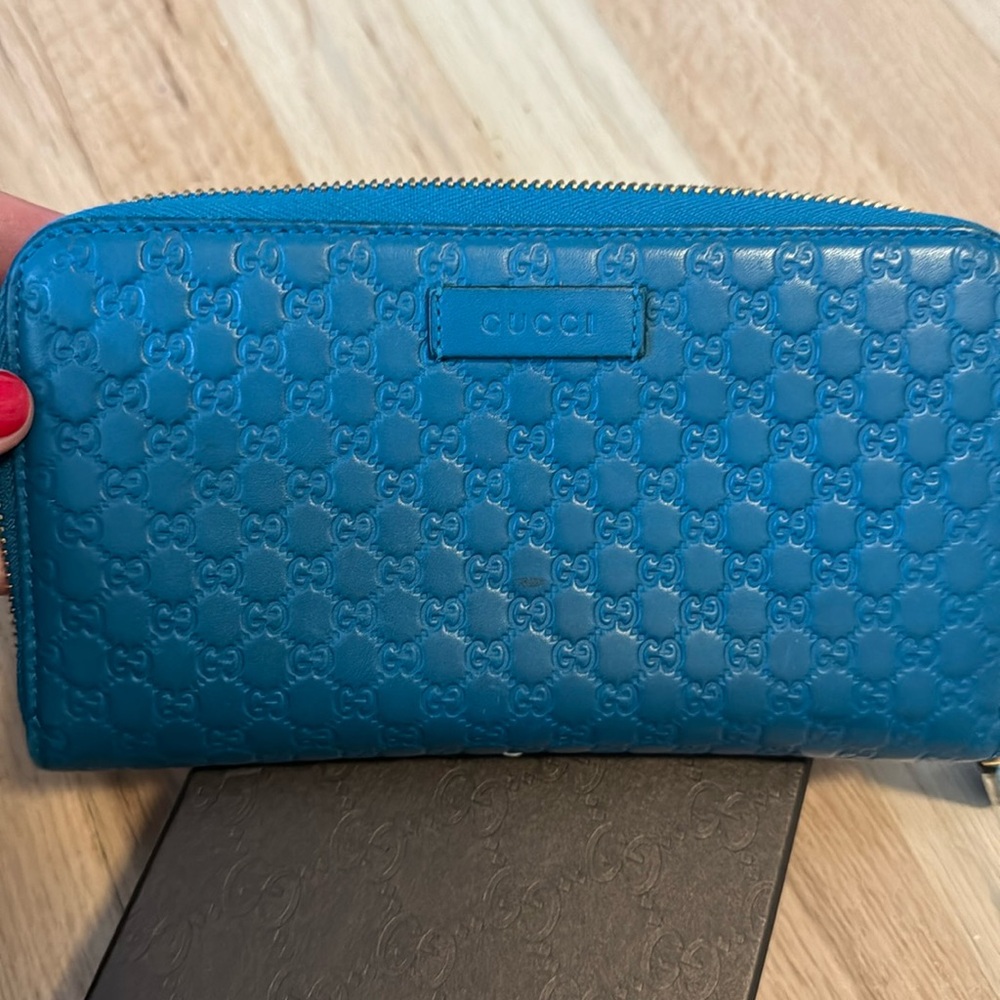 Gucci wallet